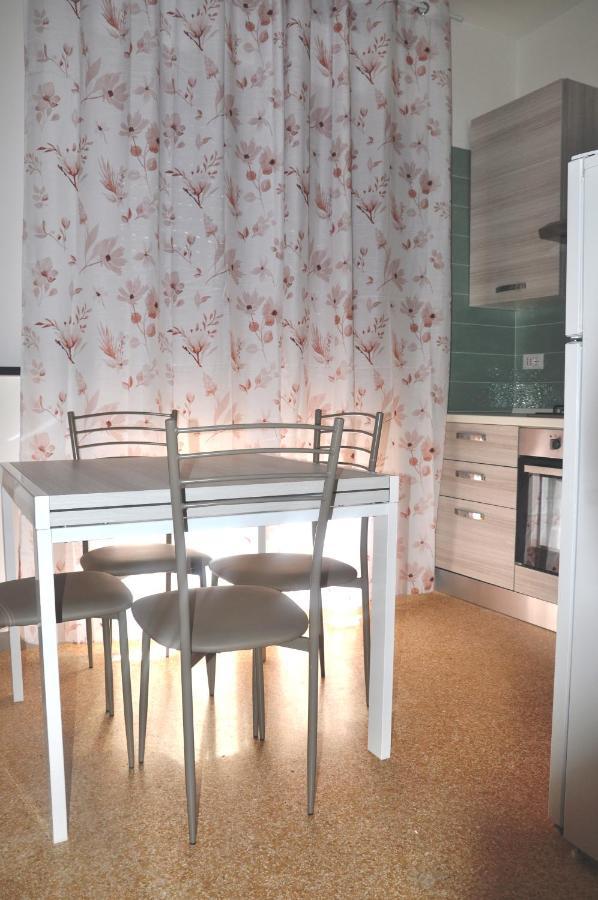 Viale Repubblica 307 6 Apartment Pietra Ligure Luaran gambar